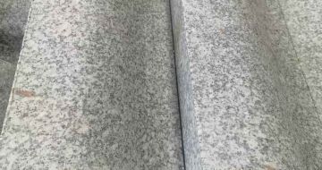 枣庄芙蓉白S型拉丝面路沿石