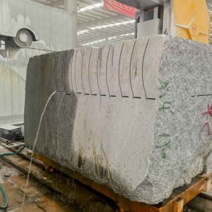 枣庄 602，大花芙蓉白，绳锯加工弧形路沿石