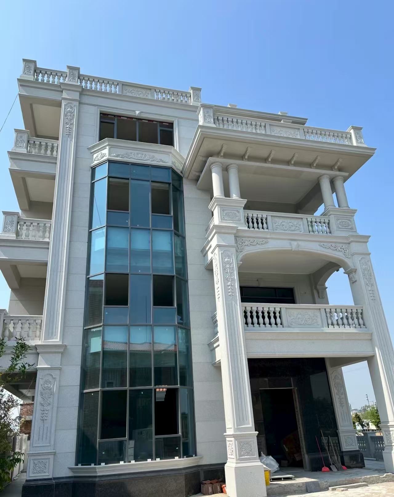 枣庄 芝麻白花岗岩别墅外墙干挂效果展示