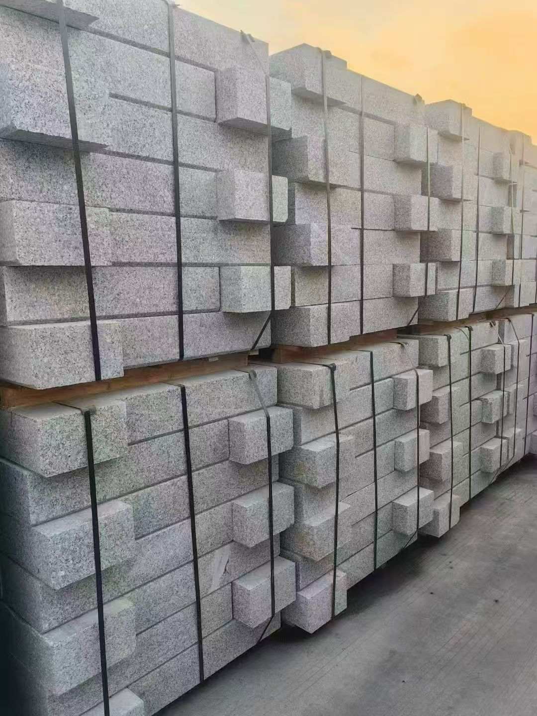枣庄 芝麻白路沿石