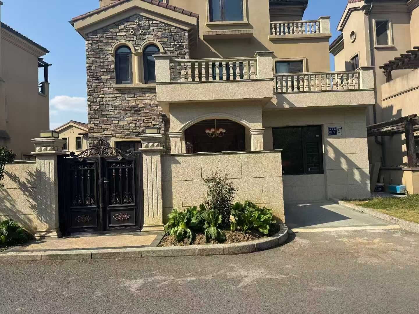 枣庄黄金麻别墅干挂效果展示