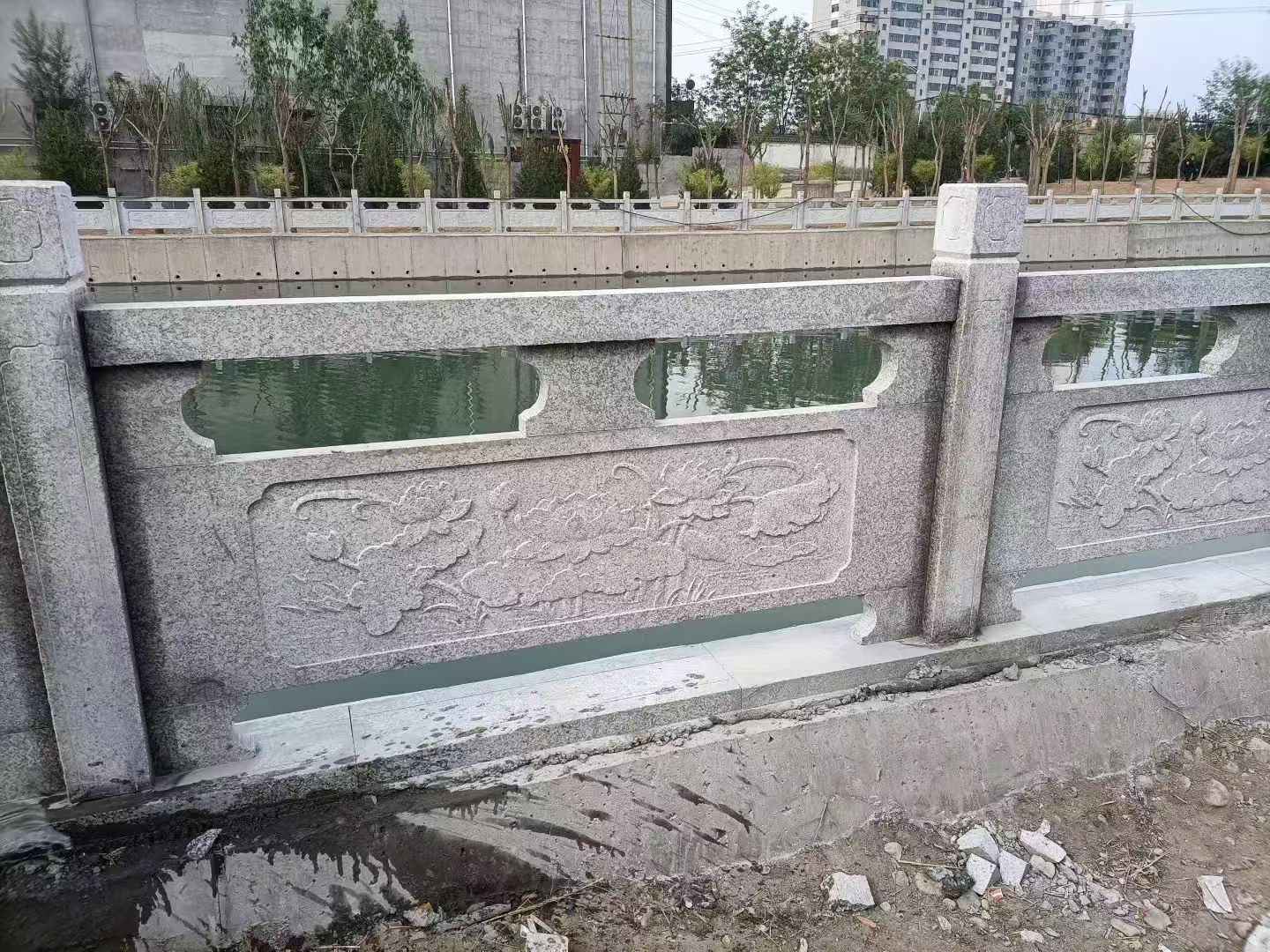 枣庄 芙蓉白大花桥梁、河道，石材栏杆、围栏、护栏