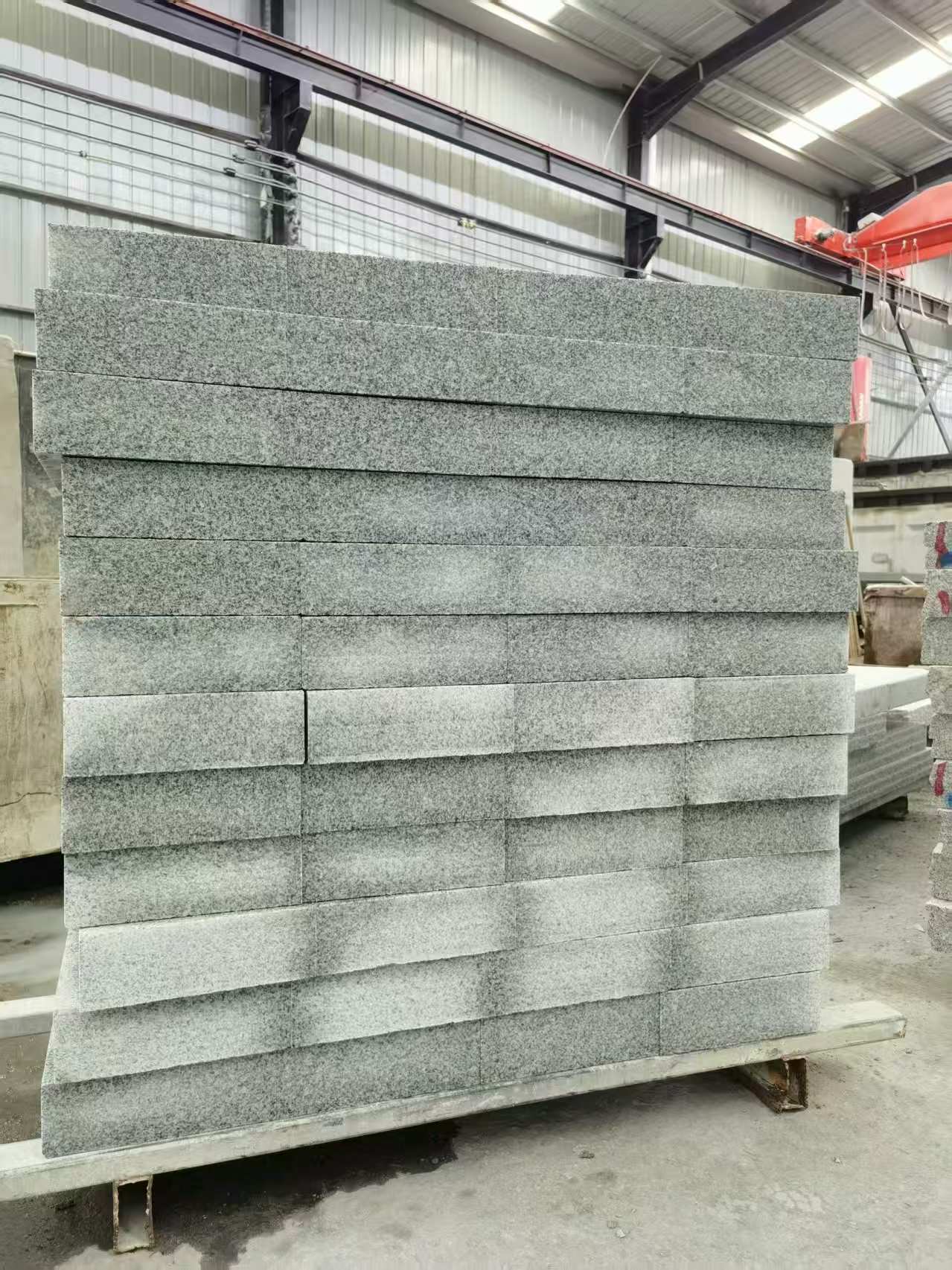 枣庄 芝麻白10公分300*600广场地铺，A料定制，尺寸标准，厚薄均匀