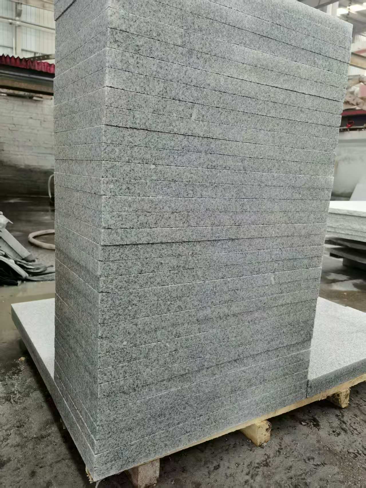 枣庄 花岗岩 地铺成品300*600，尺寸标准、厚薄均匀