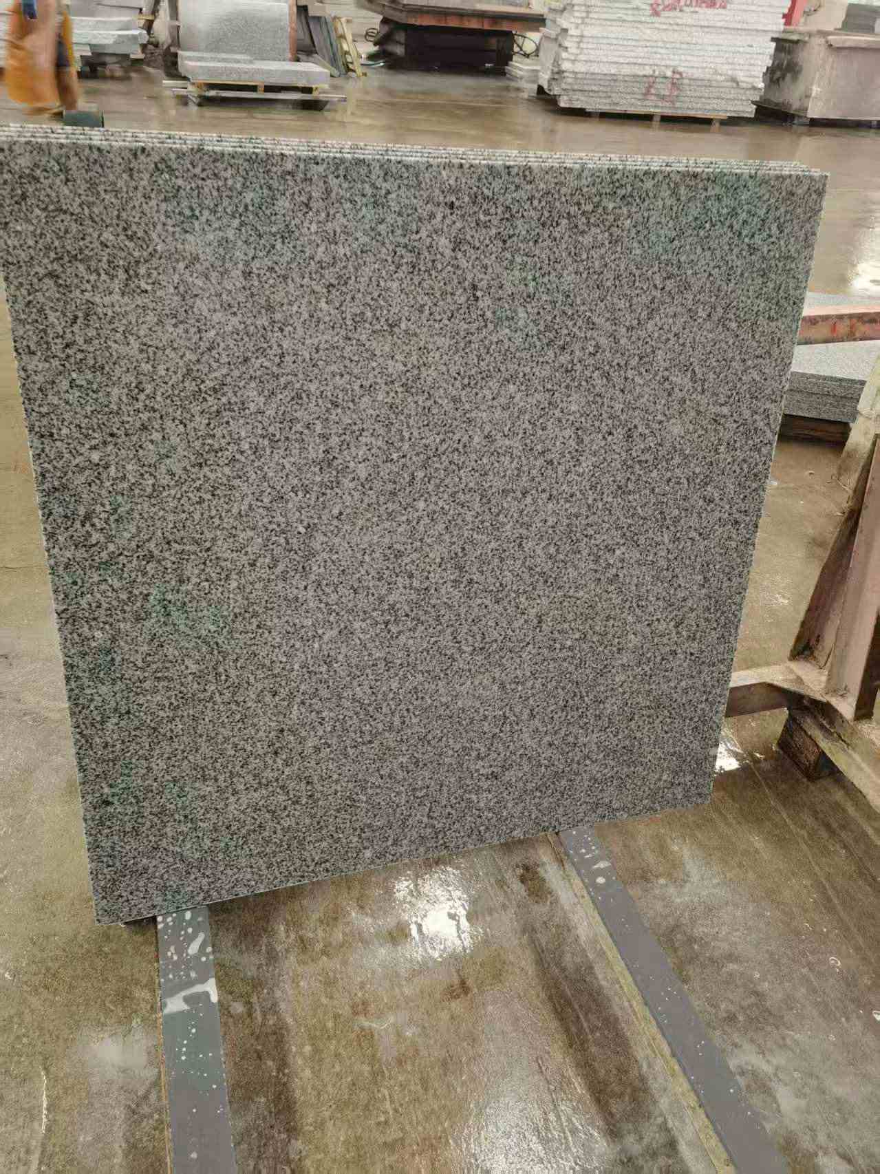 枣庄 芝麻白光面900*900，高地铁标准