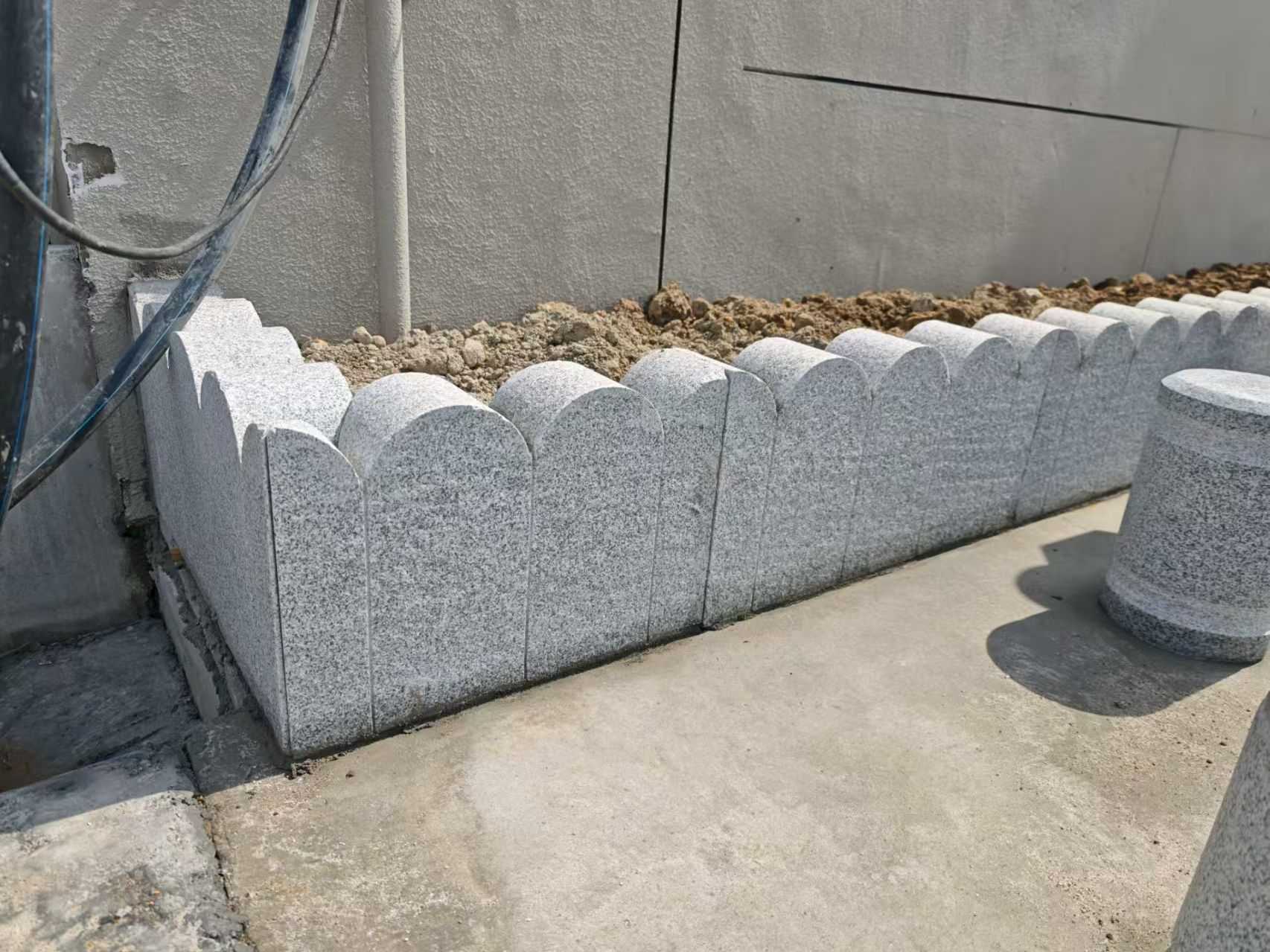 枣庄 芝麻白花岗岩花边石铺装效果图